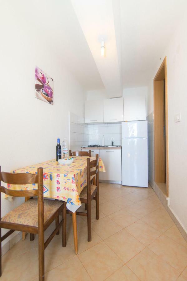 Apartments Robinzon Petar Gdinj Exterior photo